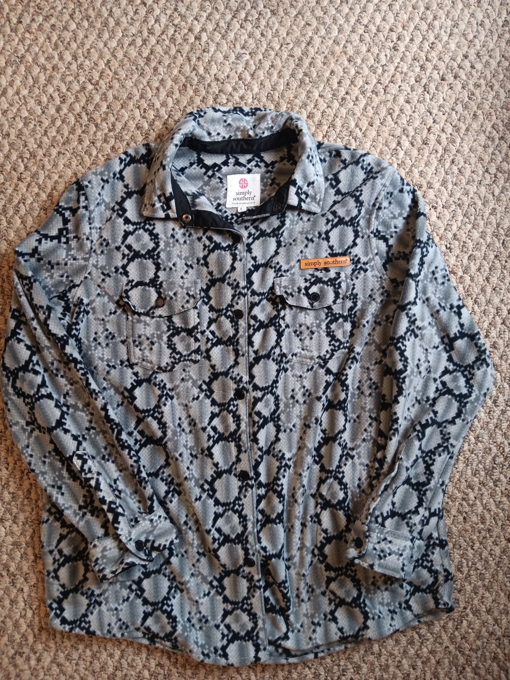 Simply Southern Men's Grey Snake-Print Button-Up Shirt Jacket